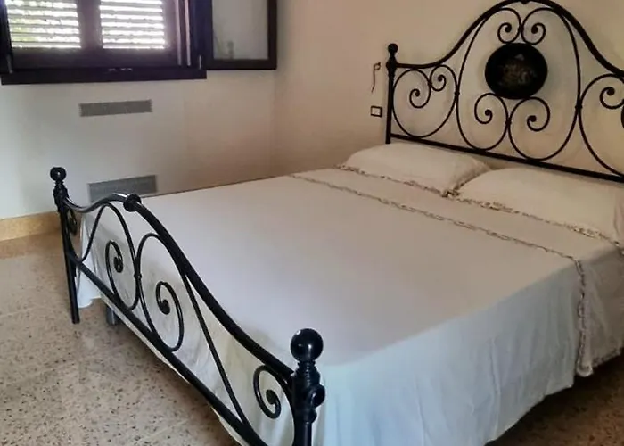 فندق مبيت وإفطار Elda Salento 3*