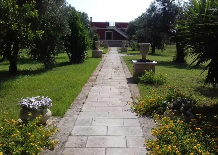 فندق مبيت وإفطار Elda Salento 3*