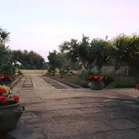 Elda Salento 3* 图列