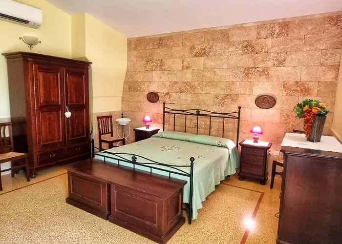 Elda Salento 3* トゥーリエ